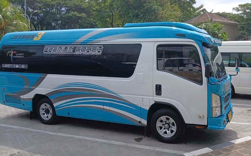 Isuzu Elf Long