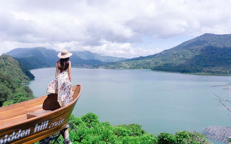 Wanagiri hidden hills